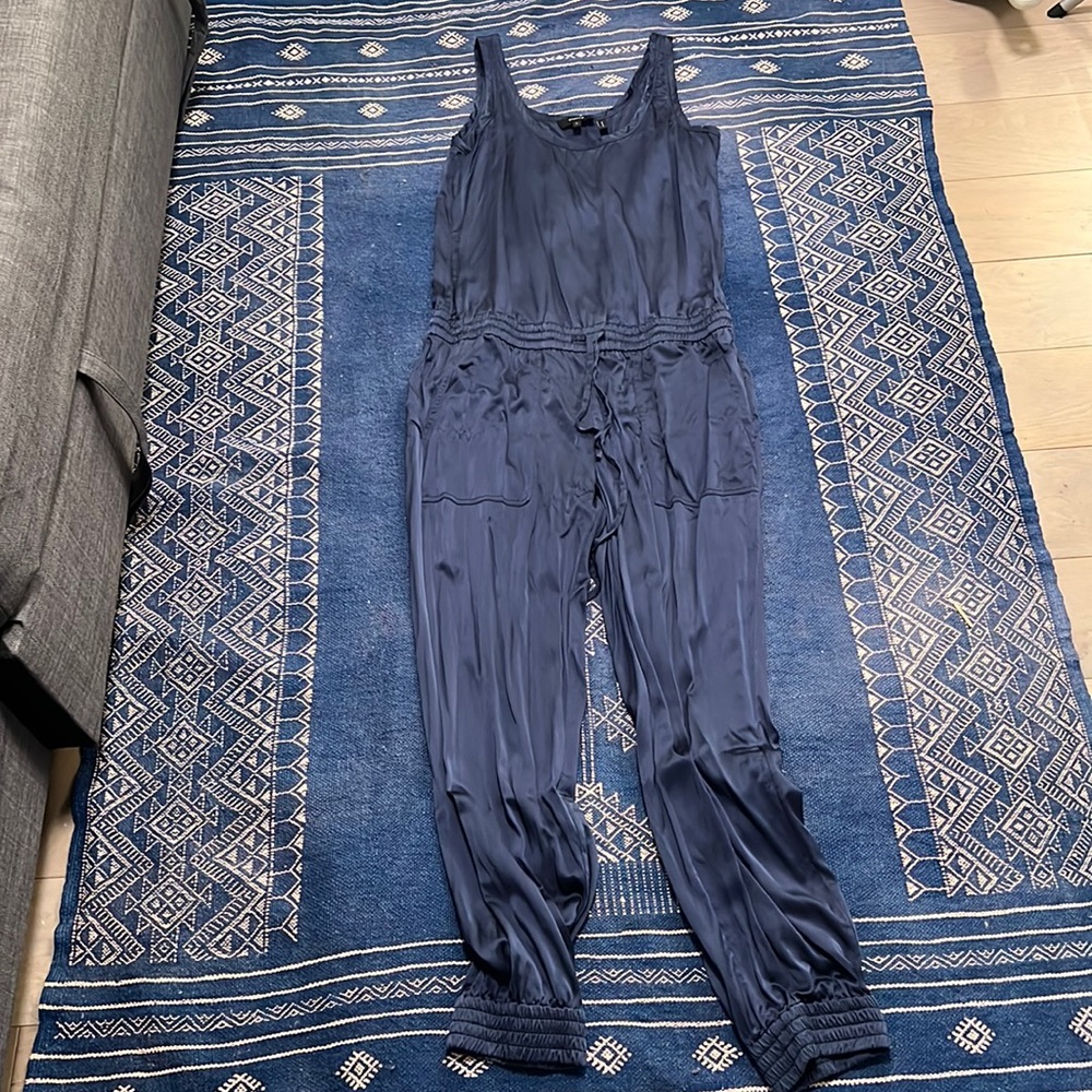 Theory jumpsuit. Great condition. 100% silk.